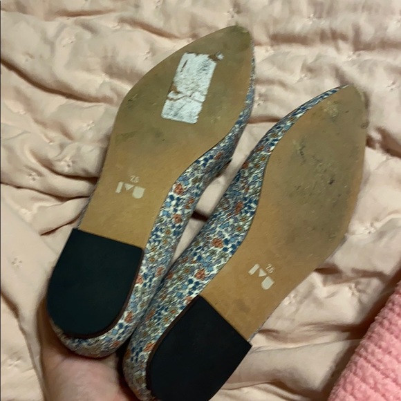 Floral slip on flats - Picture 2 of 2